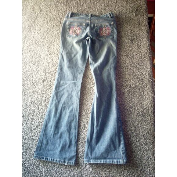 Jeans Size 3 Juniors Flower's In The Back Pockets Pre Owned - Picture 7 of 12